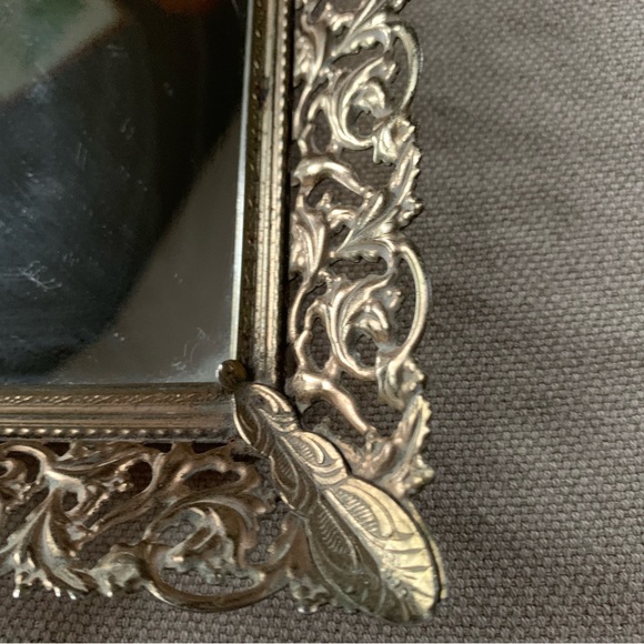 Vintage rectangular vanity mirror, dresser tray with feet 15” x 10” - Picture 6 of 7